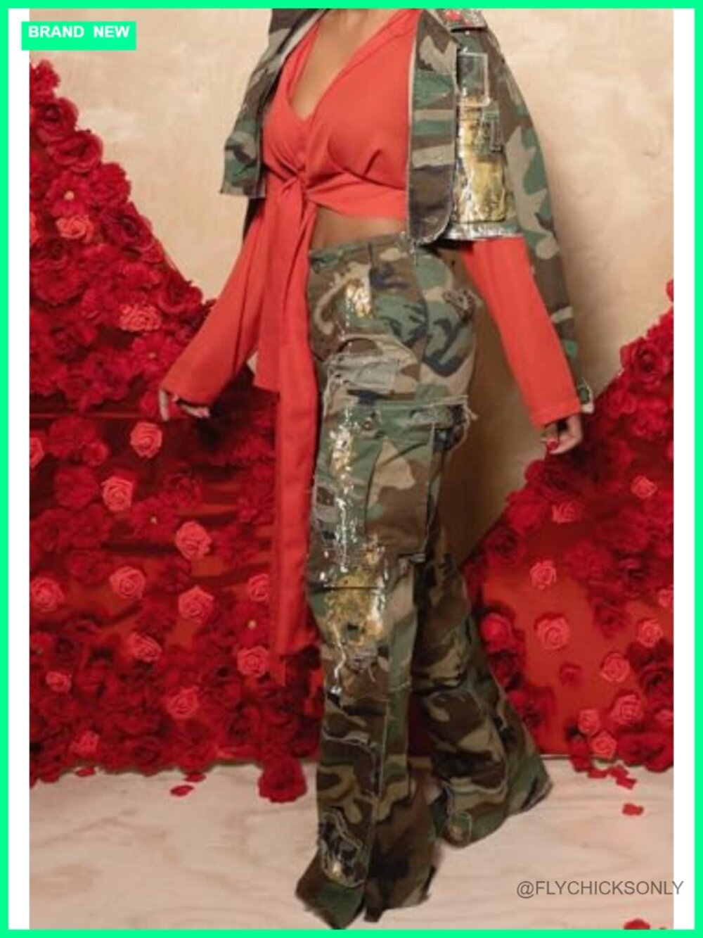 Distressed Camouflage Cargo Pants with Pockets High Rise Straight Leg - Picture 6 of 6